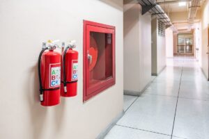 Обучение руководителей эксплуатирующих и управляющих организаций, осуществляющих хозяйственную деятельность, связанную с обеспечением пожарной безопасности на объектах защиты, лиц, назначенных ими ответственными за обеспечение пожарной безопасности