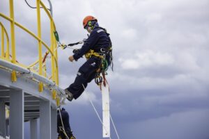 Безопасные методы и приемы выполнения работ на высоте для работников 2 группы